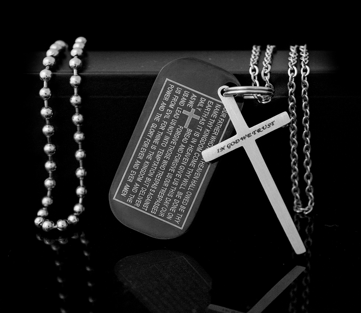 <p>Plate & Cross</p>