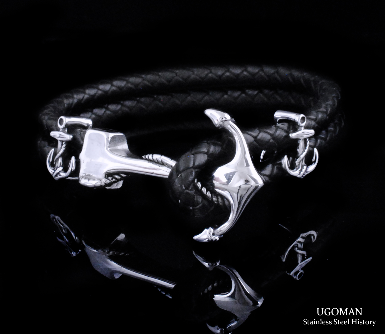<p>Triple Anchor&nbsp;& Rope</p>