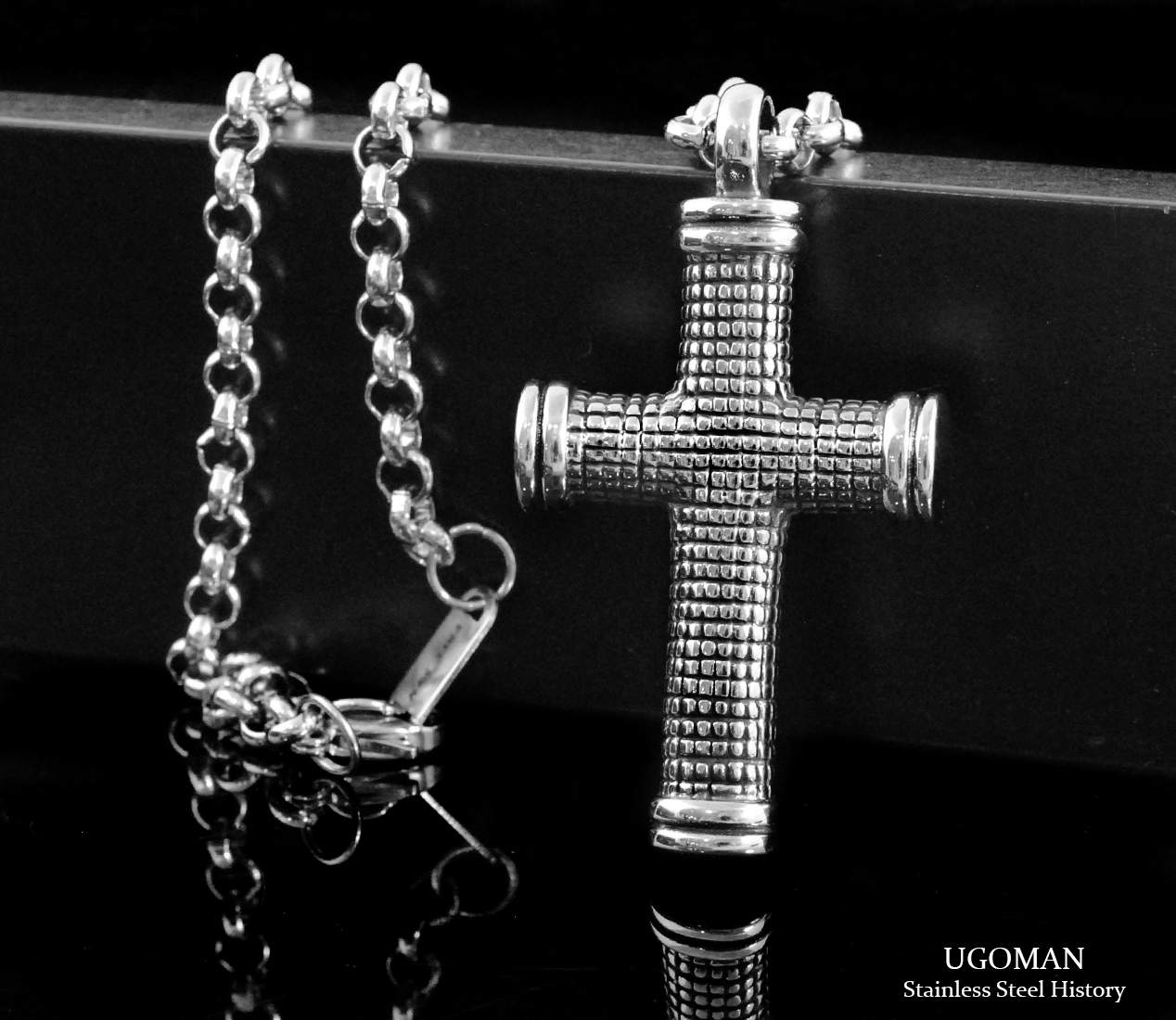 <p>Classic Cross</p>